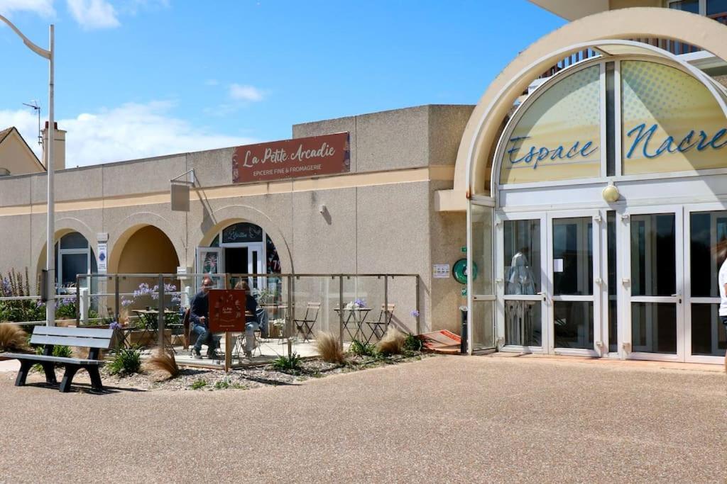Maison Avec Terrasses A 300M De La Mer Juno Beach Bernieres-sur-Mer Exterior photo