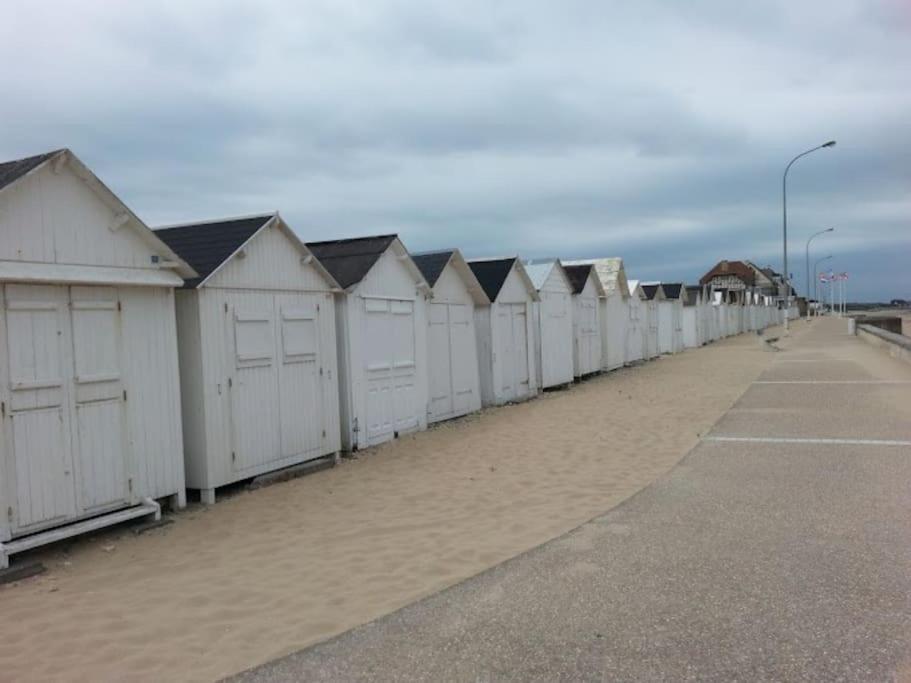 Maison Avec Terrasses A 300M De La Mer Juno Beach Bernieres-sur-Mer Exterior photo